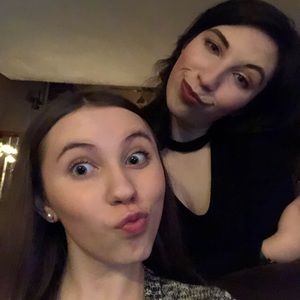 Meet your Posher, Nora